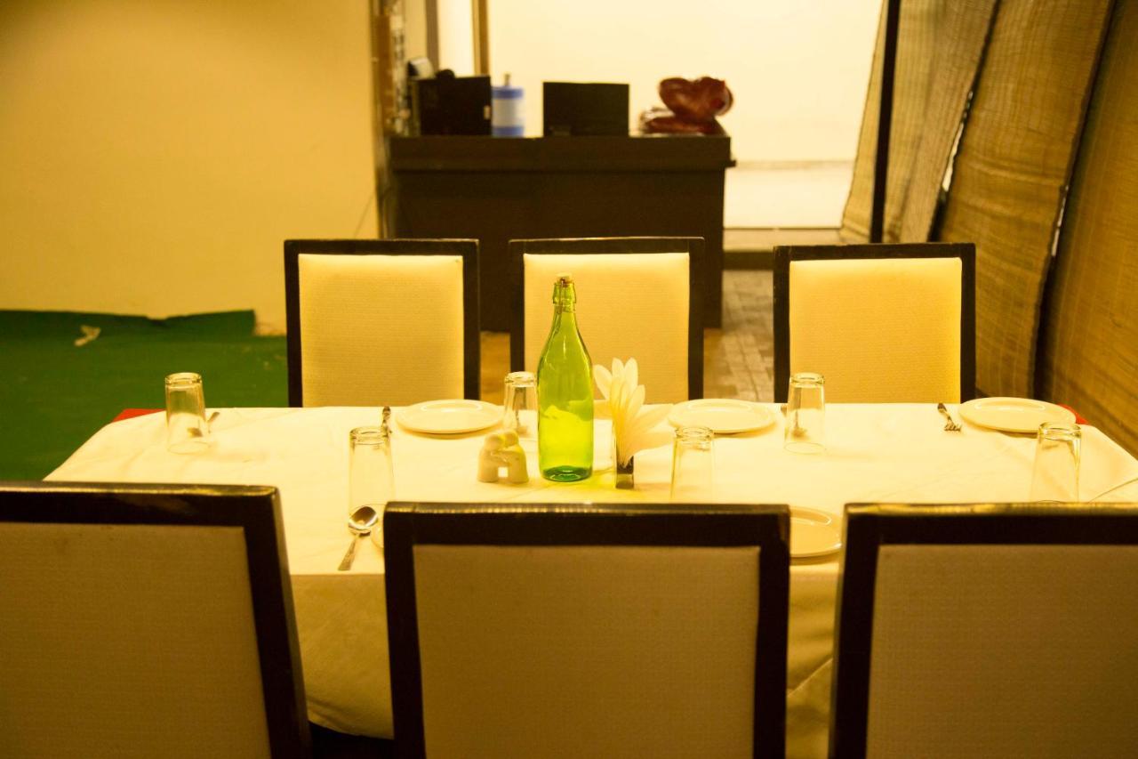 Hotel The Mewar Dabok المظهر الخارجي الصورة