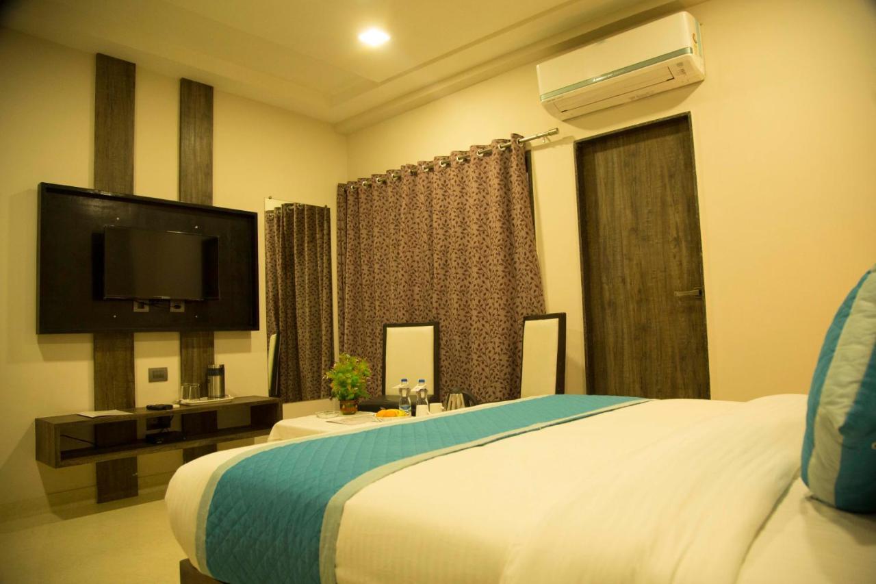 Hotel The Mewar Dabok المظهر الخارجي الصورة