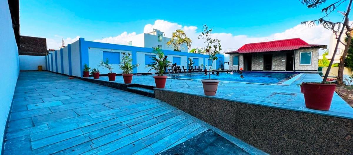 Hotel The Mewar Dabok المظهر الخارجي الصورة