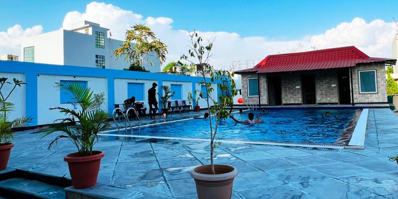 Hotel The Mewar Dabok المظهر الخارجي الصورة