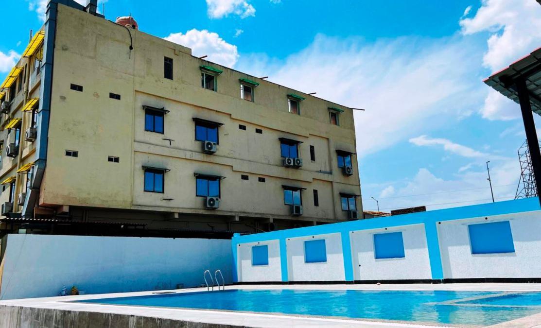 Hotel The Mewar Dabok المظهر الخارجي الصورة