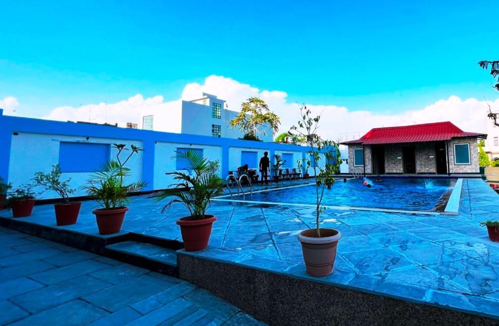 Hotel The Mewar Dabok المظهر الخارجي الصورة